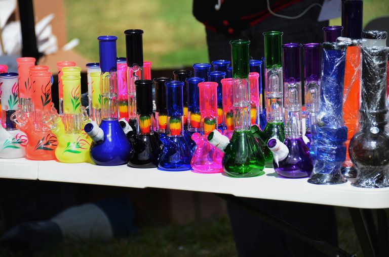 Cách nhận biết 6 loại cần sa | Z photos 7 Một lựa chọn của bongs thủy tinh